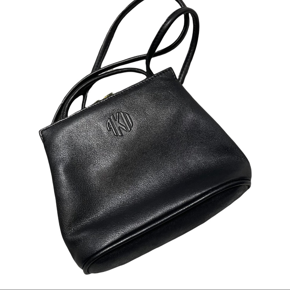 VINTAGE ANNE KLEIN LEATHER CROSSBODY by Oroton